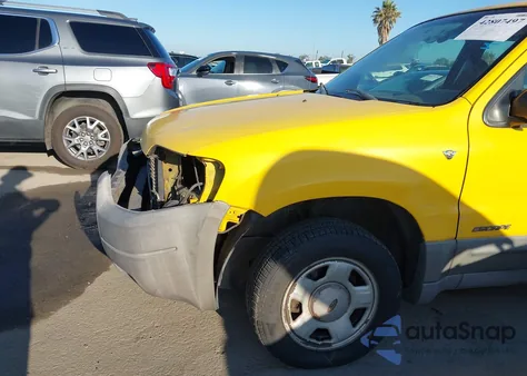 2001 Ford Escape Xls z USA, uszkodzony, nr VIN 1FMYU01161KA71784